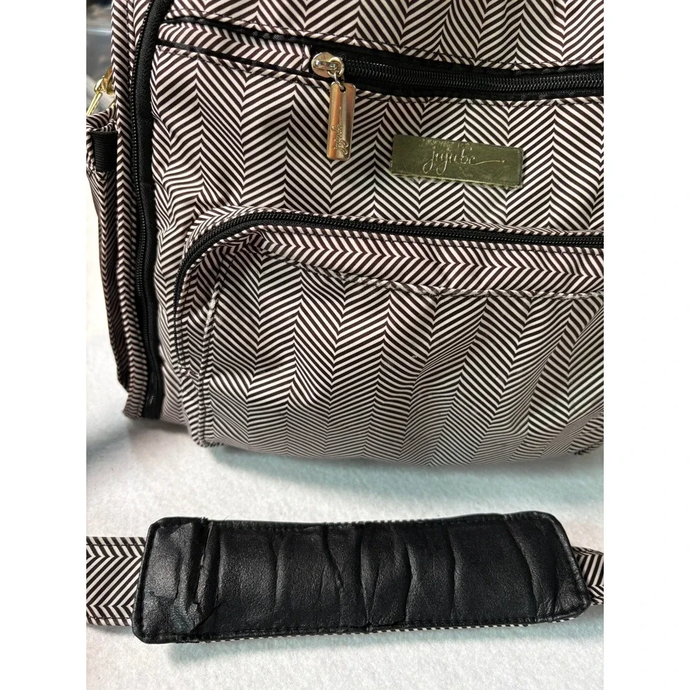 Ju-Ju-Be BFF Diaper Bag Queen of the Nile Chevron Backpack Messenger Bag Gold